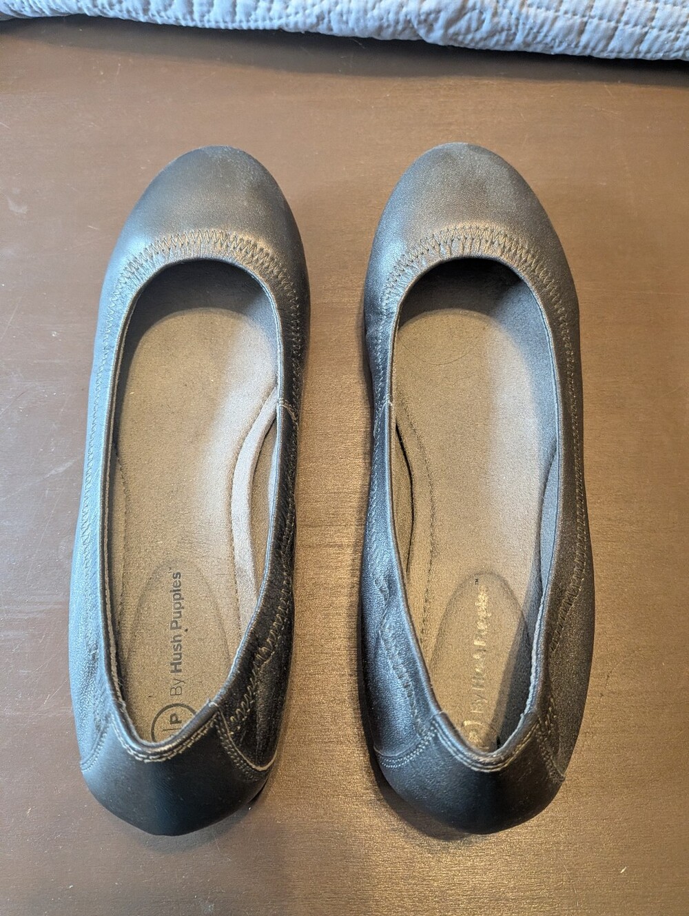 Hush Puppies Women's Silver Slip-On Ballet Flats